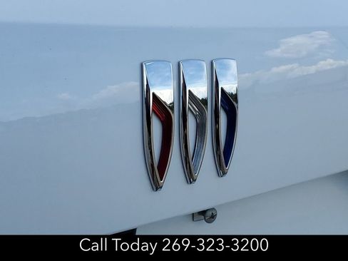 New 2025 Buick Envision Preferred image 34