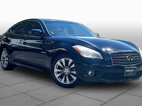 Used 2013 INFINITI M37 w/ Premium Pkg RWD image 2