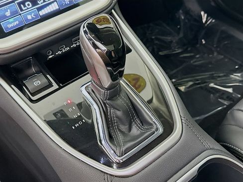Certified 2025 Subaru Outback Limited AWD/4WD image 22
