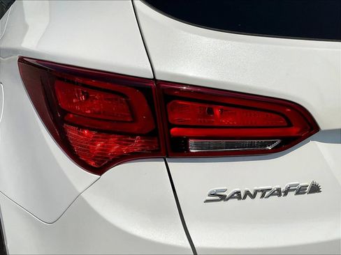 Used 2017 Hyundai Santa Fe Sport AWD/4WD image 23
