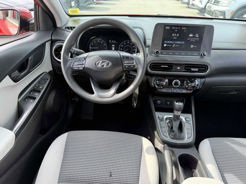 Certified 2022 Hyundai Kona SE AWD/4WD image 13