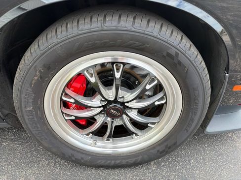 Used 2016 Dodge Challenger SRT Hellcat RWD image 11