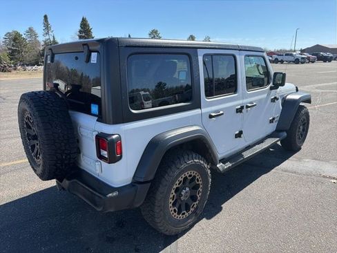 Used 2018 Jeep Wrangler Unlimited Sport S AWD/4WD image 5