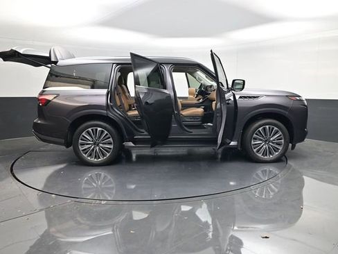 New 2026 INFINITI QX80 Luxe RWD image 61