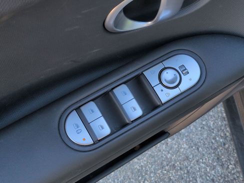 Used 2024 Hyundai Ioniq 5 SE image 15