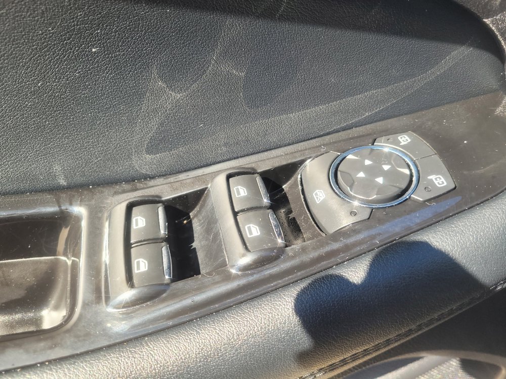 Used 2020 Ford Edge SEL FWD image 27
