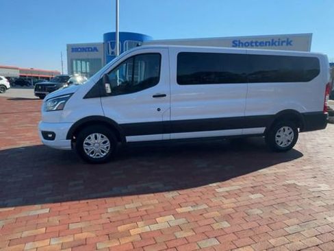 Used 2023 Ford Transit 350 XLT image 7
