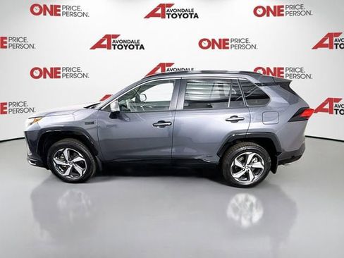 Used 2024 Toyota RAV4 SE w/ Weather & Moonroof Package AWD/4WD image 4