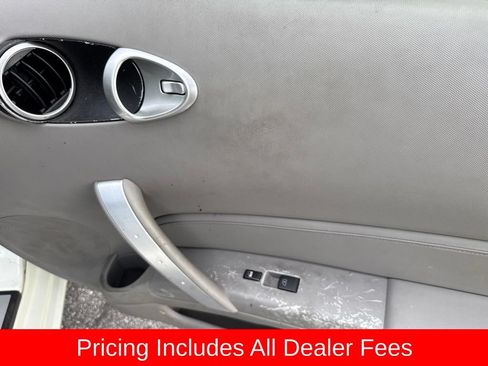 Used 2006 Nissan 350Z Touring RWD image 15
