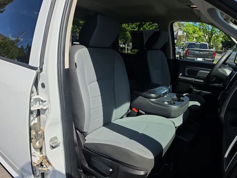 Used 2023 RAM 1500 Classic SLT AWD/4WD image 23