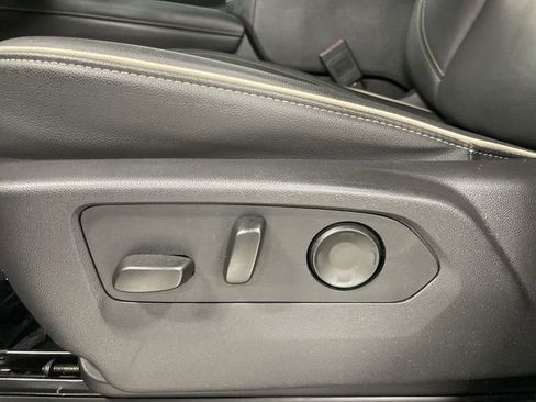 Used 2025 Chevrolet Tahoe Premier image 12