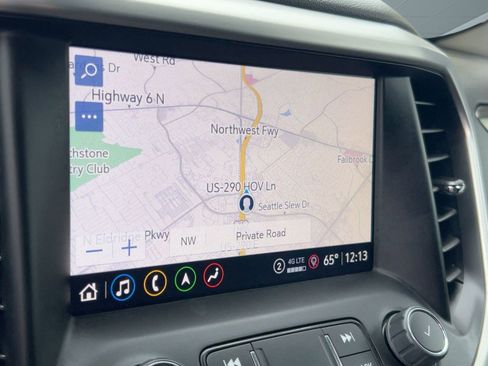 Certified 2023 GMC Acadia SLT image 24