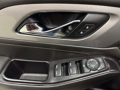 Used 2019 Chevrolet Traverse LS image 13