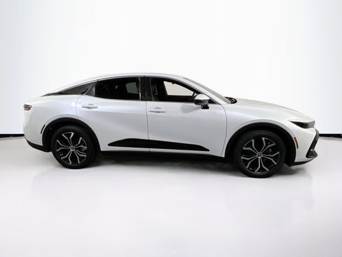 Used 2024 Toyota Crown XLE image 4