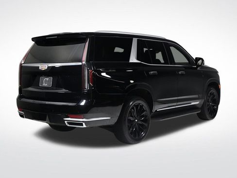 Used 2022 Cadillac Escalade Premium Luxury image 5