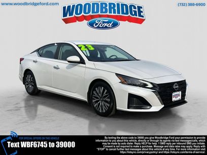 Used 2023 Nissan Altima 2.5 SV