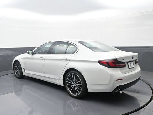 Used 2023 BMW 530e xDrive w/ Premium Package AWD/4WD image 5