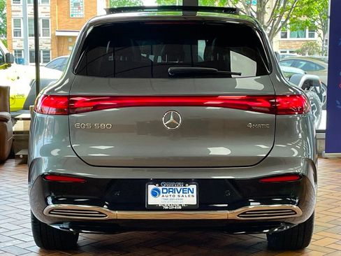 Used 2023 Mercedes-Benz EQS 580 4MATIC SUV image 9