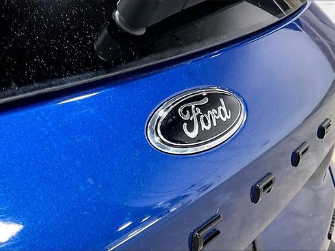 Certified 2022 Ford Escape SEL w/ SEL Stealth AWD Package image 31