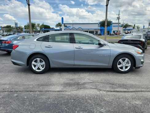 Used 2024 Chevrolet Malibu LT FWD image 8