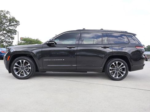 Used 2022 Jeep Grand Cherokee L Overland w/ Luxury Tech Group IV AWD/4WD image 3
