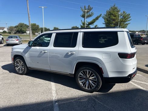 New 2025 Jeep Wagoneer Series II image 22