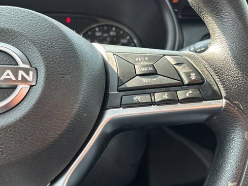 Used 2023 Nissan Kicks SV FWD image 32