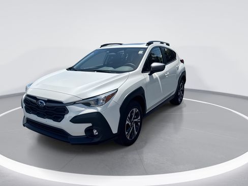 Used 2025 Subaru Crosstrek 2.5i Premium AWD/4WD image 8