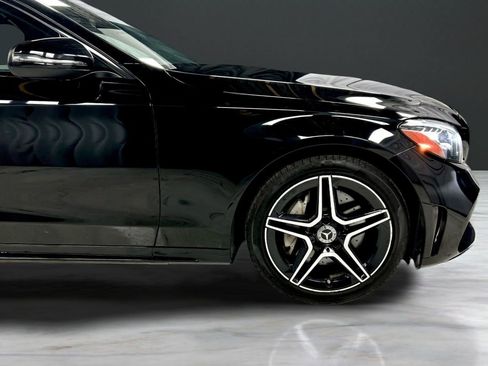 Used 2019 Mercedes-Benz C 300 4MATIC Sedan image 13