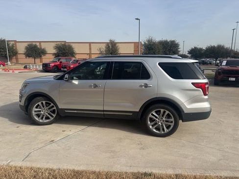 Used 2017 Ford Explorer Limited w/ Equipment Group 301A image 6