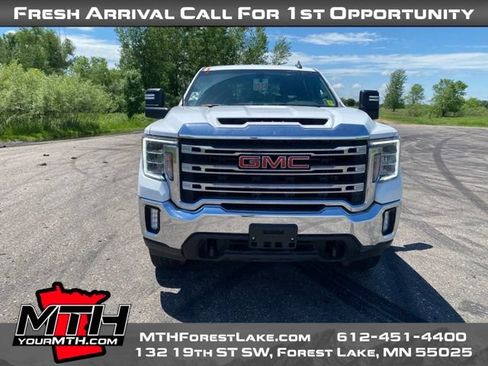 Used 2023 GMC Sierra 3500 SLE w/ SLE Convenience Package AWD/4WD image 3