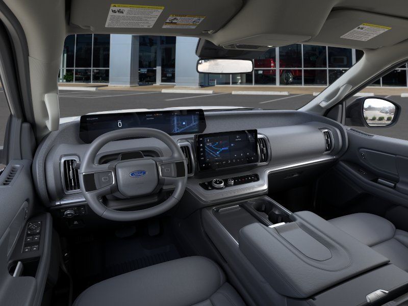 Used 2026 Ford Expedition Active AWD/4WD image 10