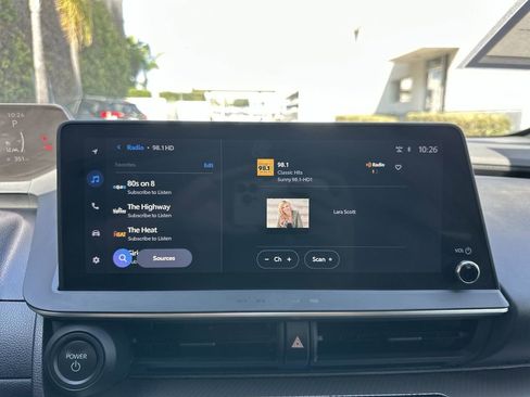 Used 2024 Toyota Prius XLE image 24