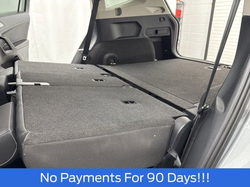 Used 2021 Volkswagen Tiguan SE image 38