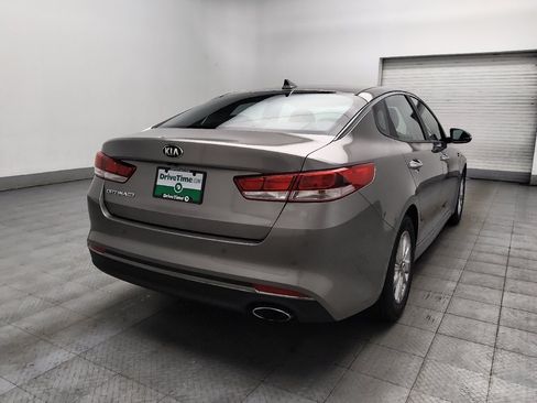 Used 2018 Kia Optima LX w/ Convenience Package FWD image 9