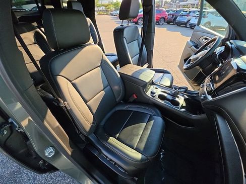 Used 2023 Chevrolet Traverse LT w/ LPO, Floor Liner Package AWD/4WD image 29