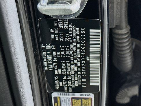 Used 2025 Kia Sportage LX FWD image 12