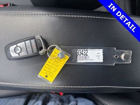 Used 2019 Ford Fusion SEL FWD image 8