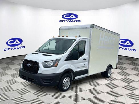 Used 2022 Ford Transit 350 DRW RWD image 14