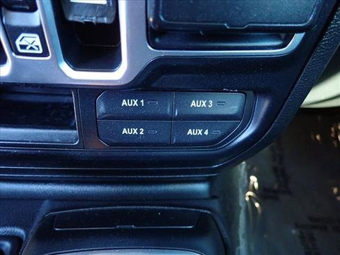 Used 2020 Jeep Wrangler Unlimited Sport S AWD/4WD image 19
