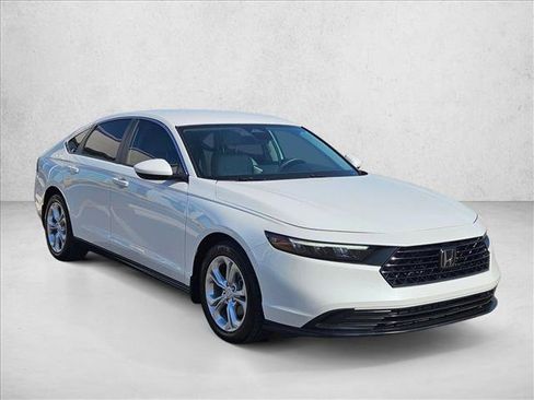Used 2024 Honda Accord LX image 3