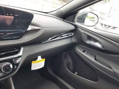 New 2026 Buick Envista Sport Touring w/ Convenience I Package FWD image 25