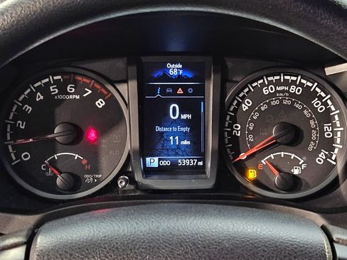 Used 2018 Toyota Tacoma SR w/ SR Convenience Package RWD image 15