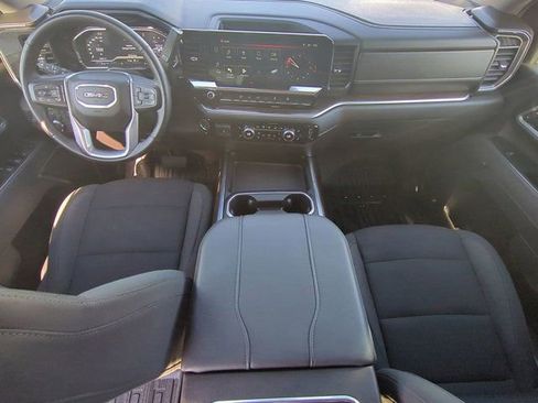 Used 2025 GMC Sierra 2500 SLE image 14