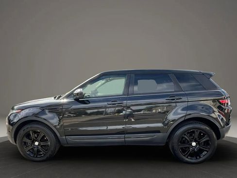 Used 2017 Land Rover Range Rover Evoque SE AWD/4WD image 8