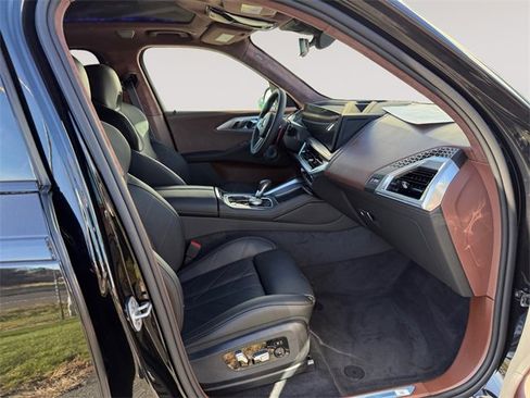 New 2026 BMW XM Label Red image 15