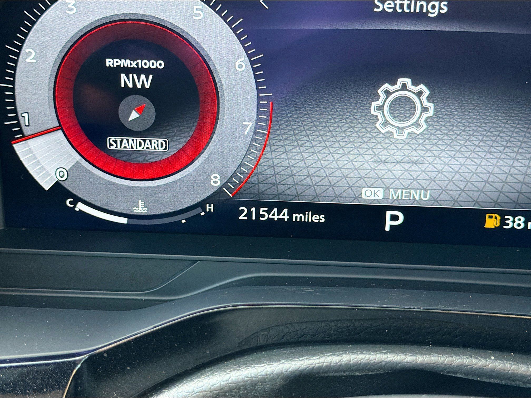 Used 2024 Nissan Pathfinder Platinum w/ Cargo Package FWD image 12
