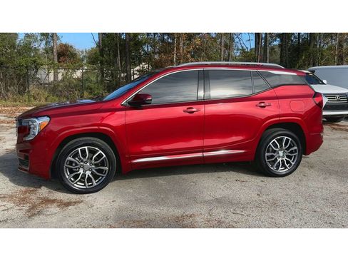 Certified 2022 GMC Terrain Denali w/ Denali Premium Package image 5