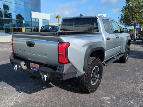 Used 2024 Toyota Tacoma TRD Off-Road image 5