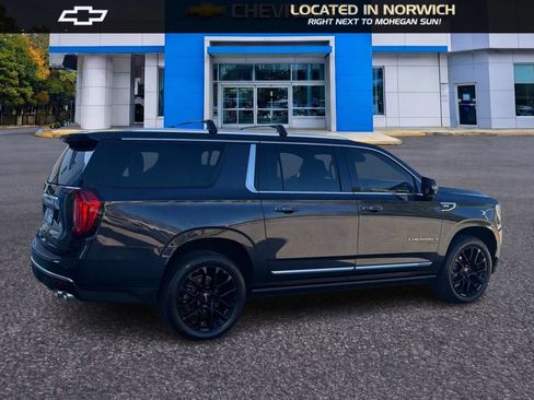 Certified 2023 GMC Yukon XL Denali AWD/4WD image 5